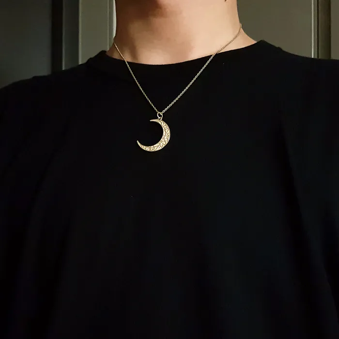 14k 18k gold crescent moon necklace pendant 1 for women and men carre dor Necklaces