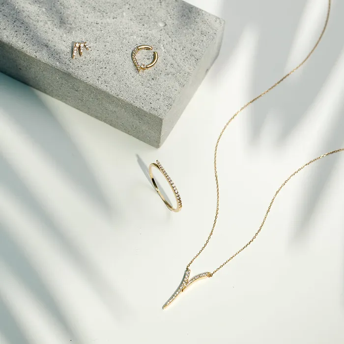 AURELIE GI Earrings LOU White Sapphire Swirl Clicker Hoop