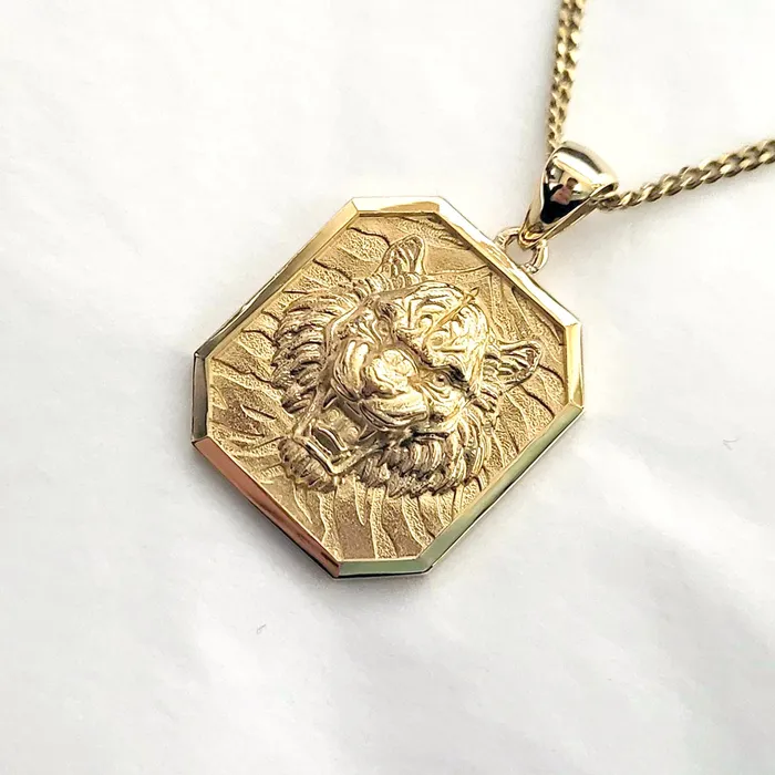 carre dor Necklaces 14k 18k gold mens tiger pendant necklace 1