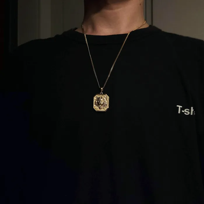 carre dor Necklaces 14k 18k gold mens tiger pendant necklace 1