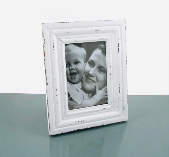 Distressed White Photo Frame 4 x 6 Candlewick Gift Shop Rings