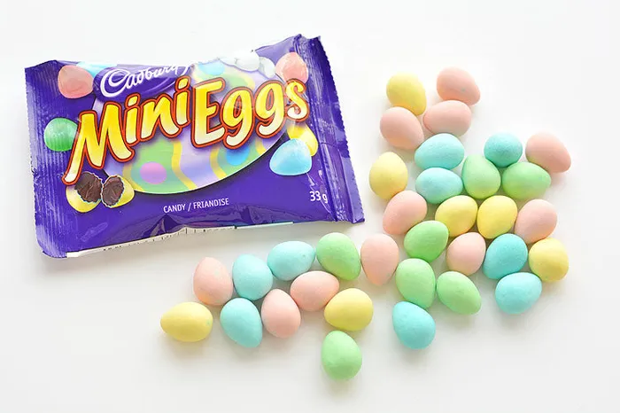 Earrings Candlewick Gift Shop Cadbury Mini Eggs 33gPkg