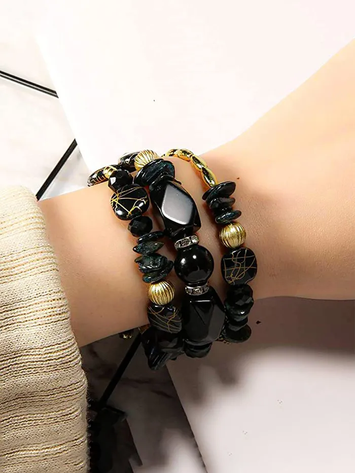 Earrings Kairangi Bracelet for Women and Girls Fashion Black Beads Bracelets for Women Bohemian Bead Bracelet Stretch Beaded Layered Bracelet Birthday Gift For girls and Women Kairangi