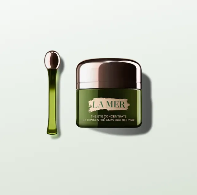 Earrings la mer THE EYE CONCENTRATE