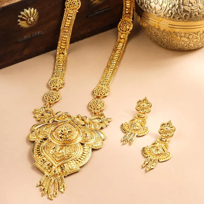Earrings Yellow Chimes Jewellery Set for Women and Girls Gold Necklace Set for Women Gold Toned Bridal Designed Necklace Set Birthday Gift for girls and women Anniversary Gift for Wife Yellow Chimes