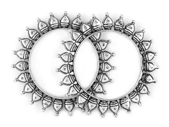 Earrings Yellow Chimes Oxidised Bangles For women Set Of 2 Pcs Silver Oxidised Kolhapuri Bangles Traditional Bangles For Women Girls Yellow Chimes Earrings Yellow Chimes Oxidised Bangles For women Set Of 2 Pcs Silver Oxidised Kolhapuri Bangles Traditional Bangles For Women Girls Yellow Chimes