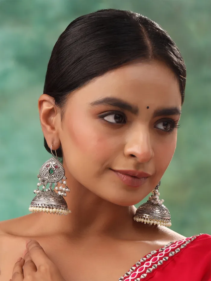 Earrings Yellow Chimes Yellow Chimes Silver Oxidised Jhumka Earrings Elegant Traditional Design Fishhook Closure 67 cm Silver