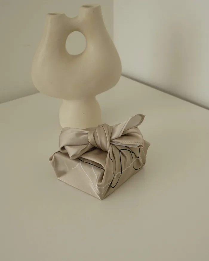 MYJN Earrings Cream Silk Scarf