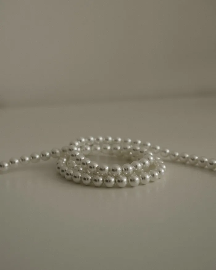 MYJN Myra Crystal Pearl Necklace Necklaces