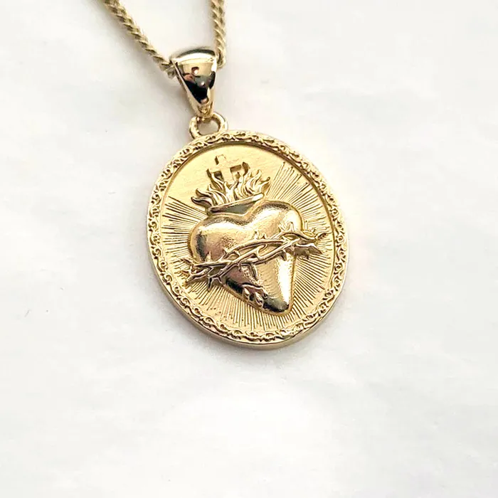 Necklaces 18k 14k gold sacred heart of jesus pendant necklace 1 carre dor