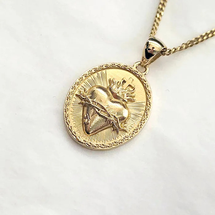 Necklaces 18k 14k gold sacred heart of jesus pendant necklace 1 carre dor