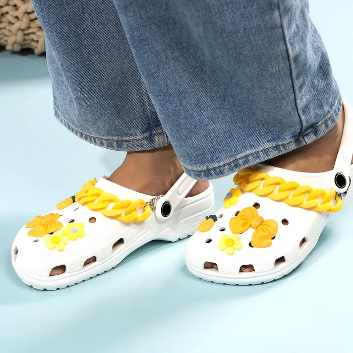 Necklaces Melbees by Yellow Chimes Shoe Chains for Kids Girls Teens Shoe Dcor Accessories Butterfly Shaped Yellow DIY Shoe Decoration Charms Shoe Chains for Unisex Shoe Chain Charms for CrocClogs Yellow Chimes