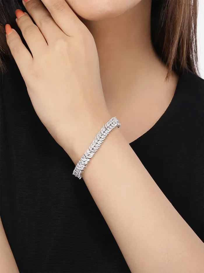 Necklaces Yellow Chimes Yellow Chimes Womens Fashion Leaf Shaped Silver Tone White Swiss Zircon Crystal Bracelets Valentine Gift for Girls