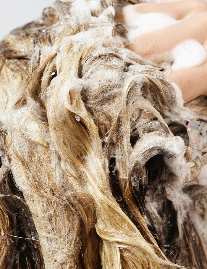 Shampoo for Brilliance Shine Oribe Necklaces