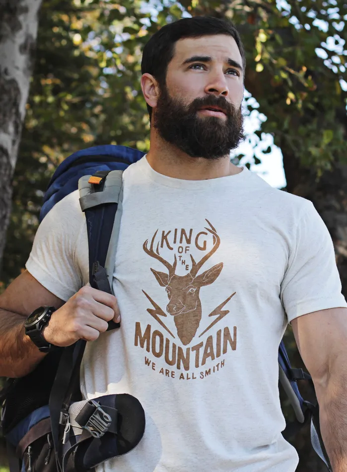 WE ARE ALL SMITH Rings King of the Mountain Short sleeve tshirt