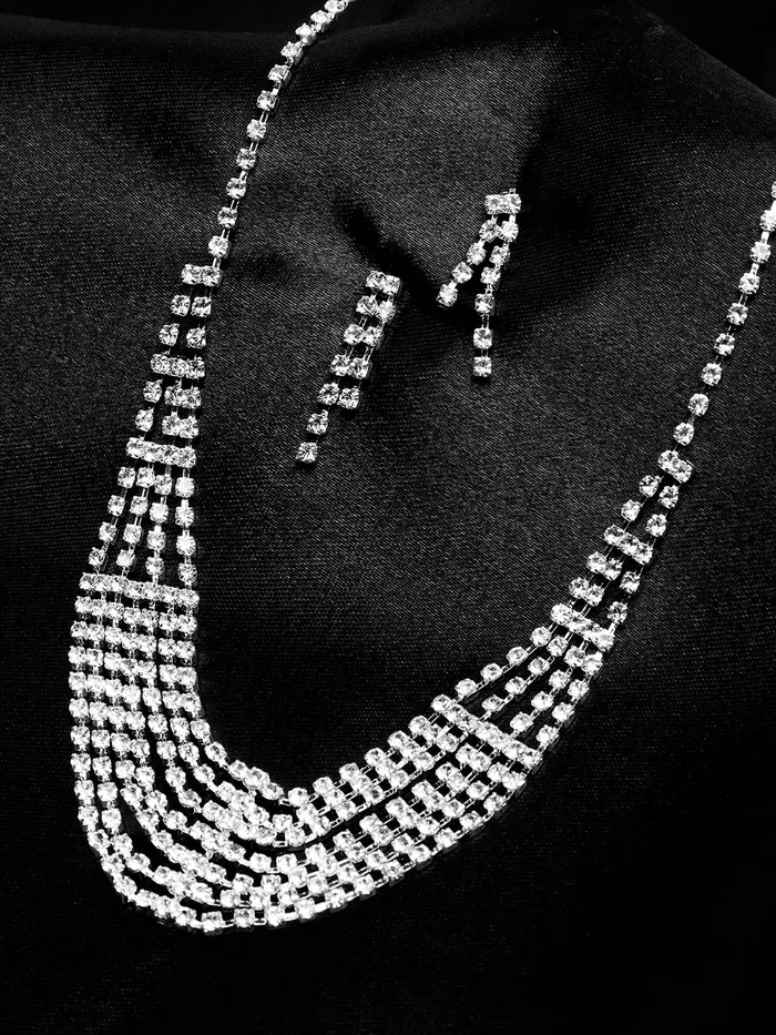 Yellow Chimes Jewellery Set for Women with White Crystal Studded Classic Design Silver Plated White crystal Necklace Set for Women and Girls Yellow Chimes Necklaces