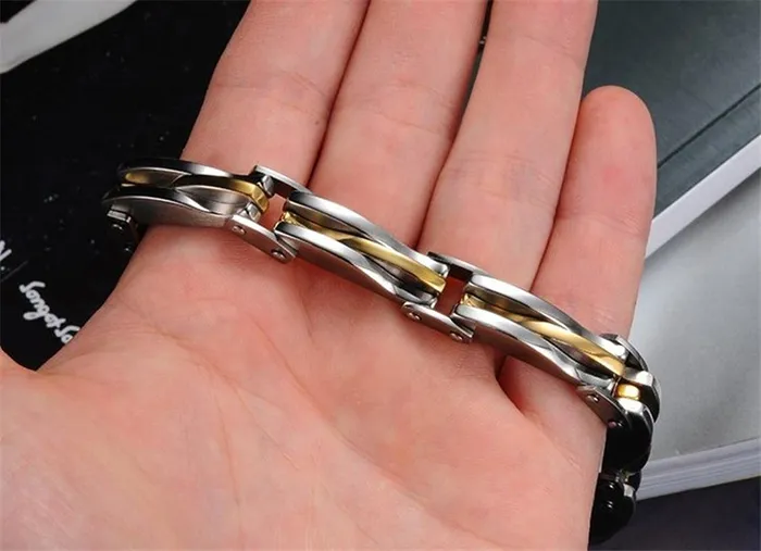 Yellow Chimes Necklaces Yellow Chimes Bracelets for Men and Boys Fashion Gold Bracelet for Men Gold Plated Stainless Steel Chain Bracelet for Men Birthday Gift for Men and Boys Anniversary Gift for Husband
