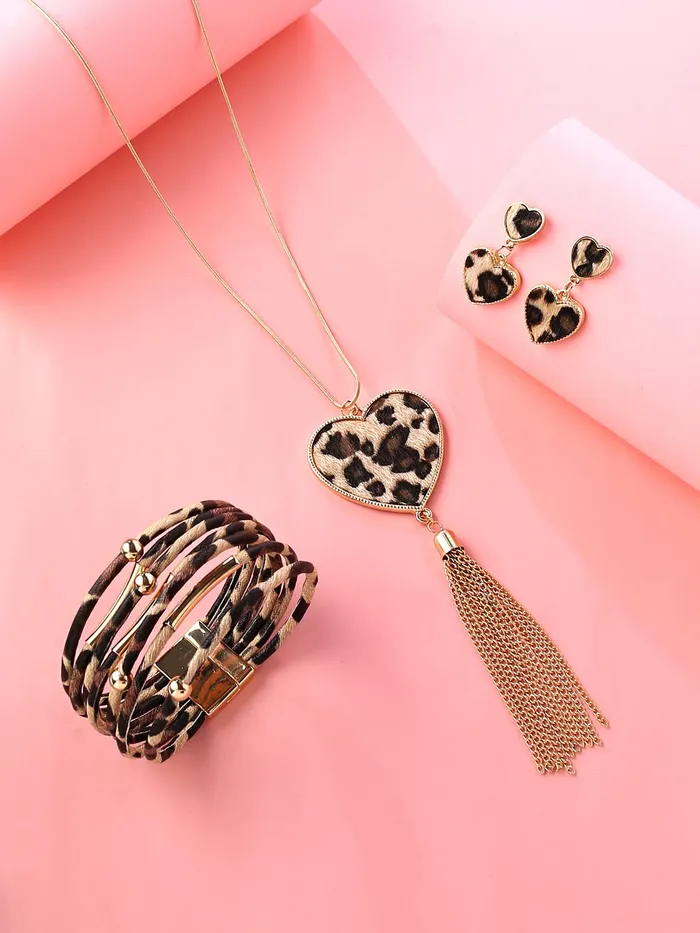 Yellow Chimes Necklaces Yellow Chimes Pendant for Women and Girls Fashion Long Chain Pendant Set for Women Gold Plated Heart Pendent Necklace Set with Earrings Birthday Gift for Girls and Women