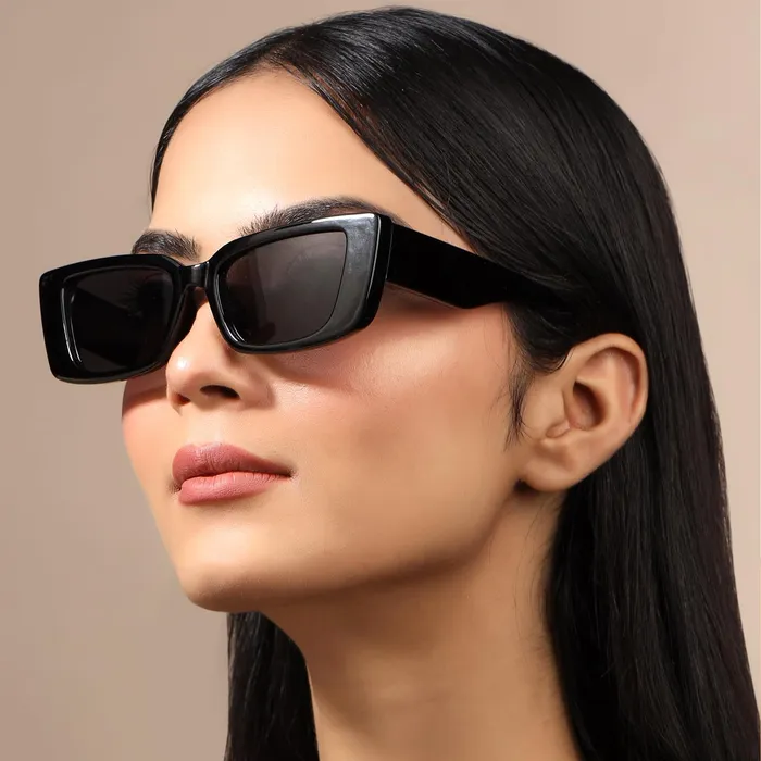 Yellow Chimes Necklaces Yellow Chimes Sunglasses for Women Square Shaped Black Sunglasses for Women Polarised Sunglasses Girls Women Sunglasses for Women Stylish 100 UV 400 Protection with Case