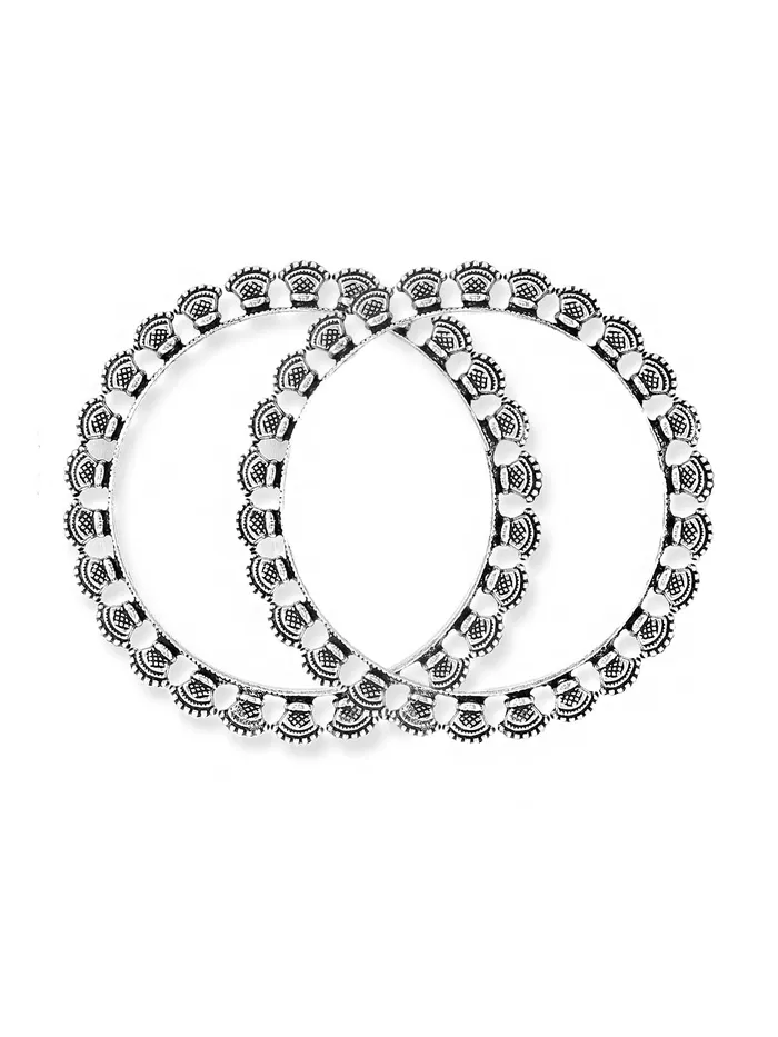Yellow Chimes Womens Bracelets Oxidised Silver set of 2 Kolhapuri Bangles Shell Design Bangles For Women Girls Yellow Chimes Earrings Yellow Chimes Womens Bracelets Oxidised Silver set of 2 Kolhapuri Bangles Shell Design Bangles For Women Girls Yellow Chimes Earrings